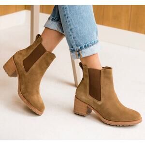 Ana go to heeled Chelsea boot  brown taupe suede color size 6.5